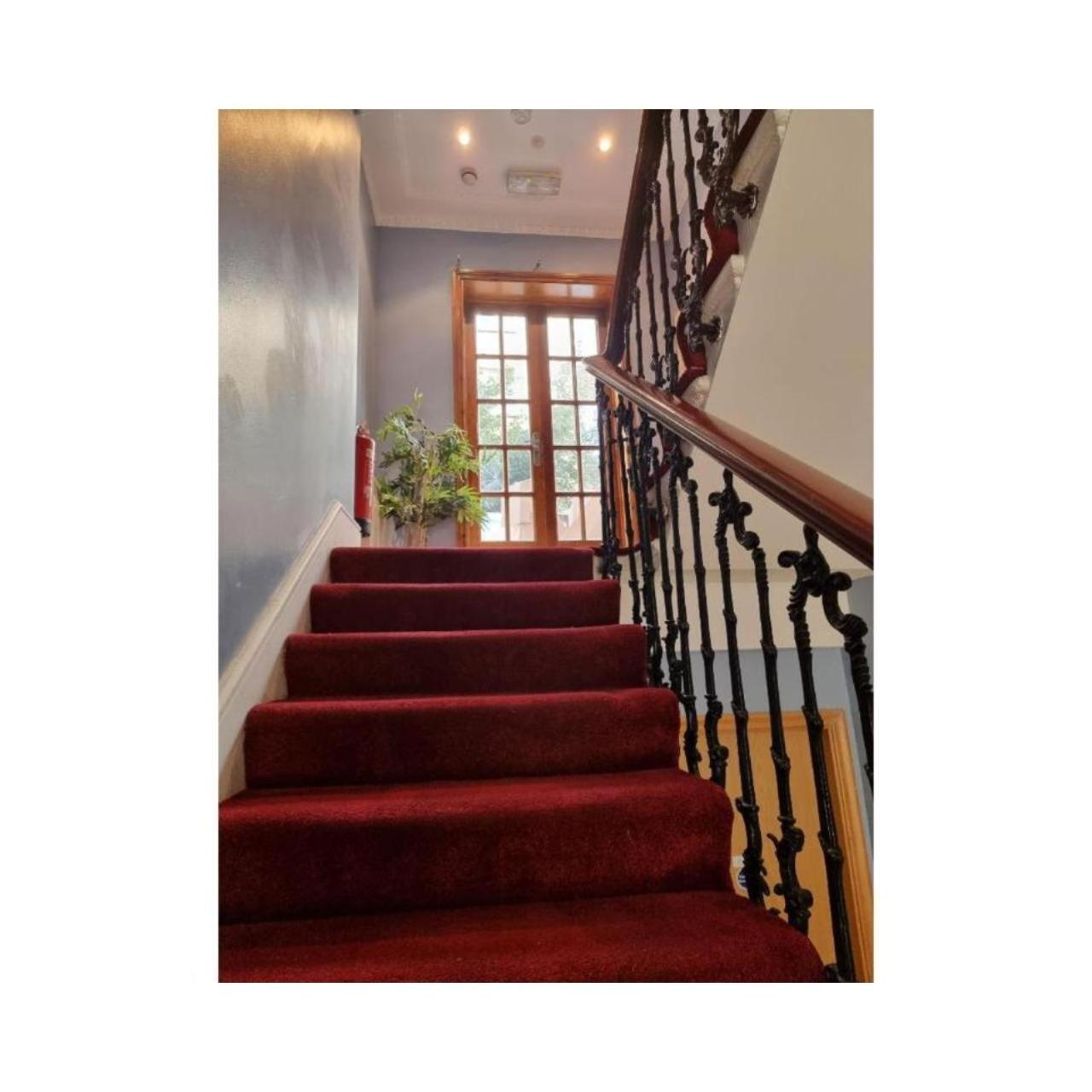 Fb1-Spacious Basement Studio Flat Fits 2- Near Hyde Park ลอนดอน ห้อง รูปภาพ