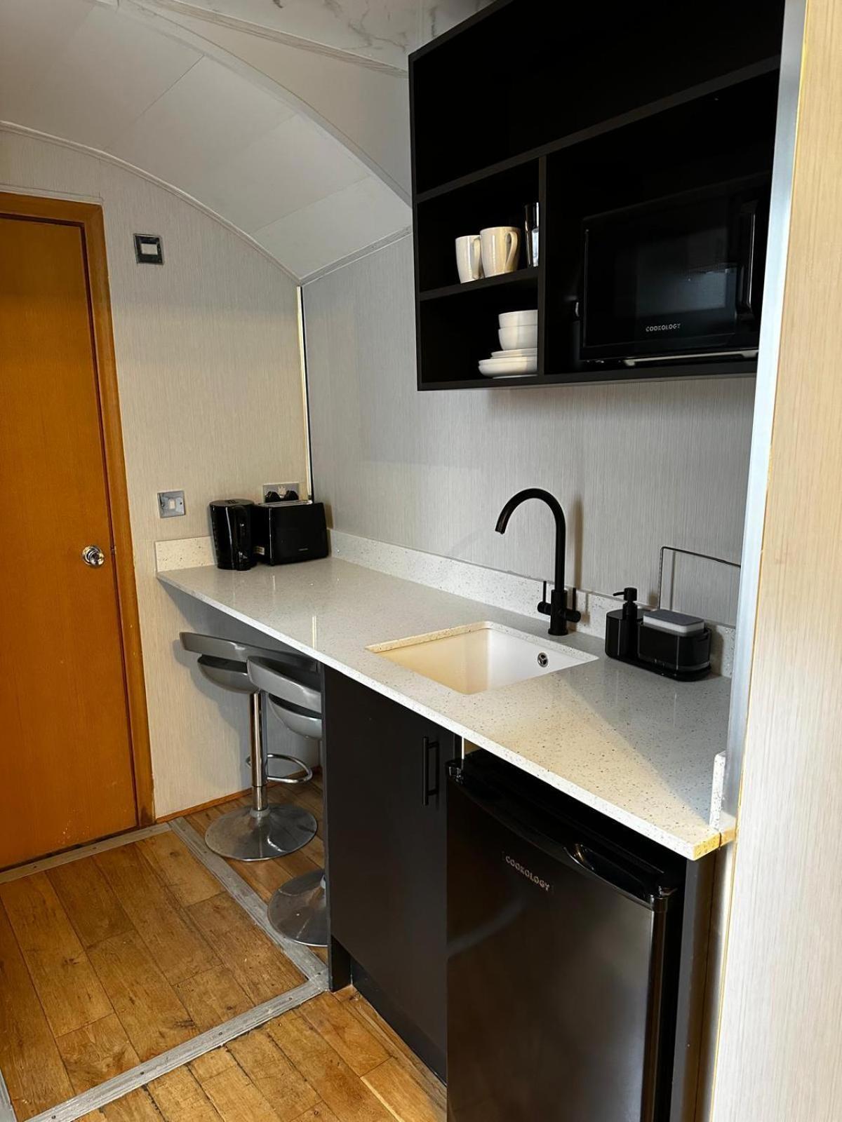 Fb1-Spacious Basement Studio Flat Fits 2- Near Hyde Park ลอนดอน ภายนอก รูปภาพ