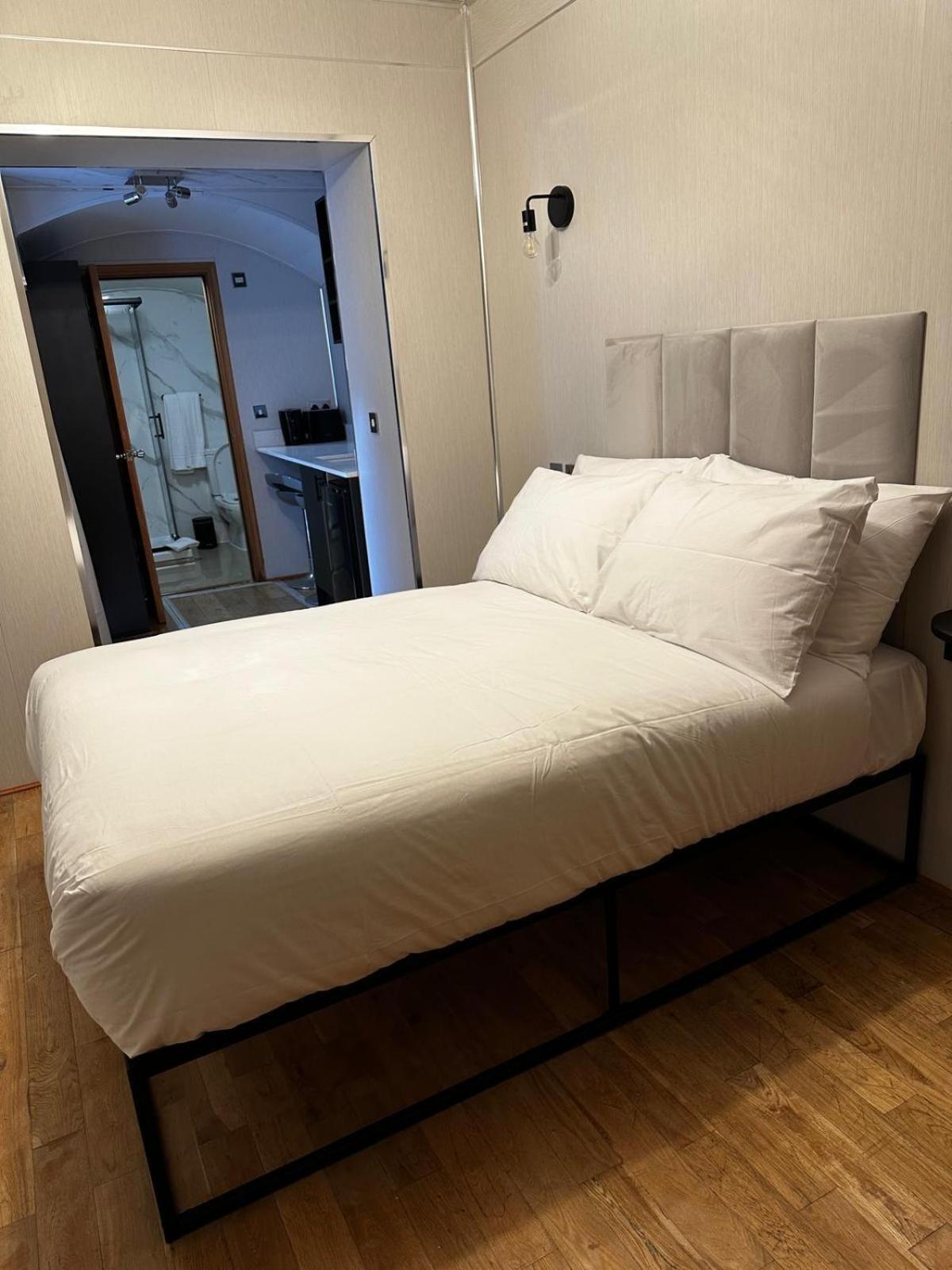 Fb1-Spacious Basement Studio Flat Fits 2- Near Hyde Park ลอนดอน ภายนอก รูปภาพ